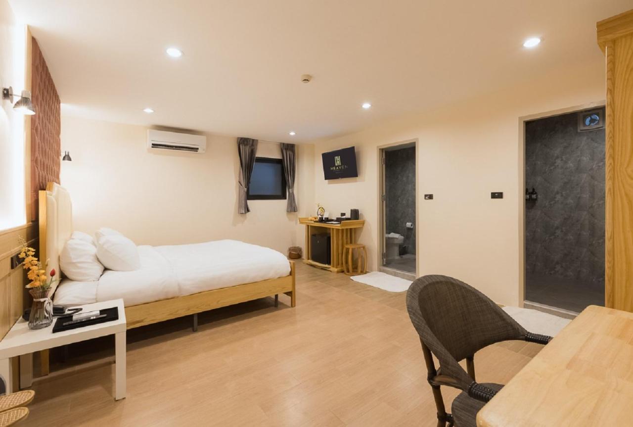 Heaven Boutique Hotel Bangkok Buitenkant foto